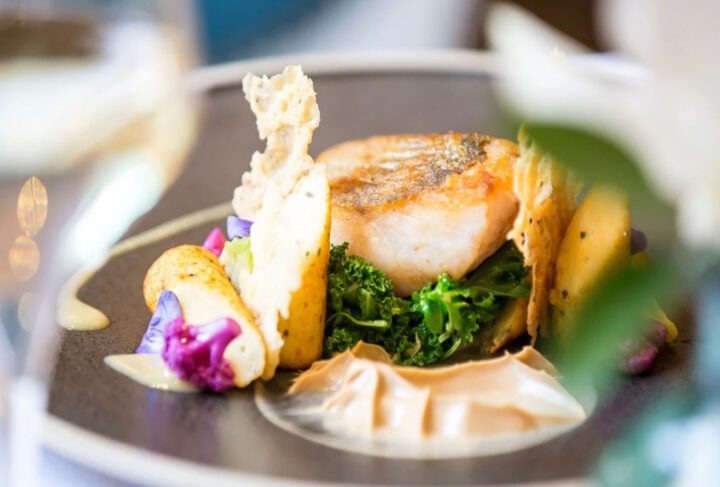 ONE NIGHT BLISSFUL SPA BREAK WITH TREATMENT AND DINING FOR 2 AT WHITTLEBURY HALL - Image 5