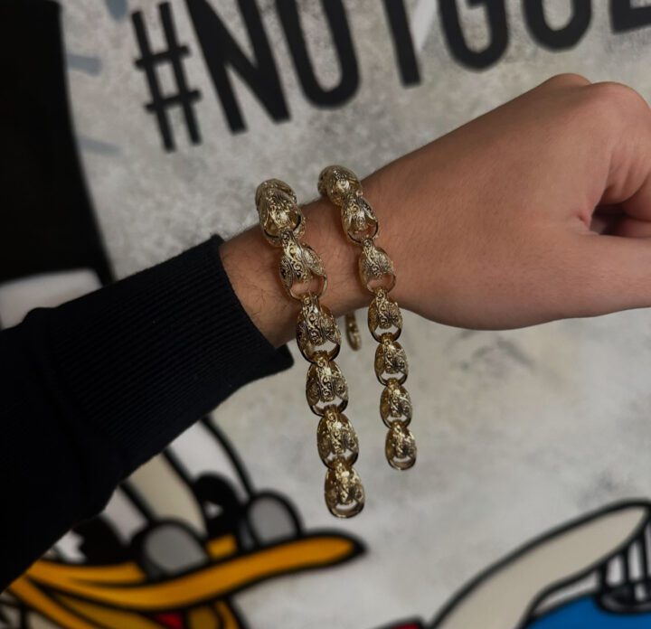 WIN THIS 9CT GOLD TULIP BRACELET - Image 4