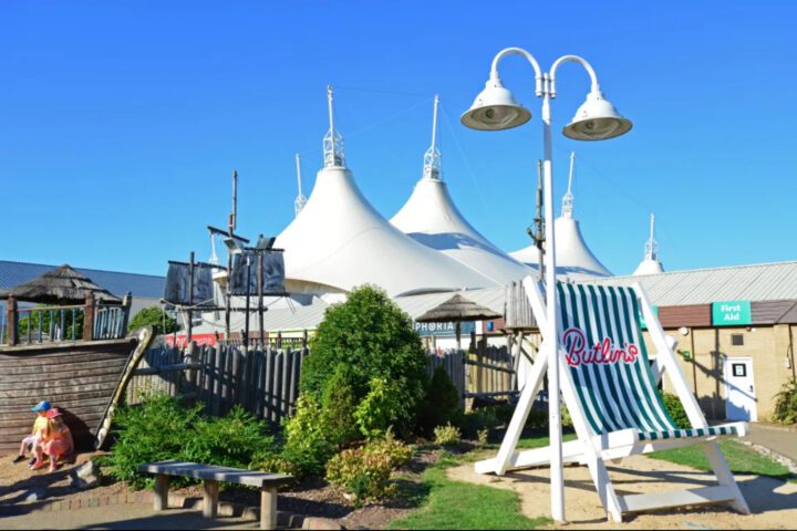 WIN A £1000 BUTLINS GIFT CARD - Image 6