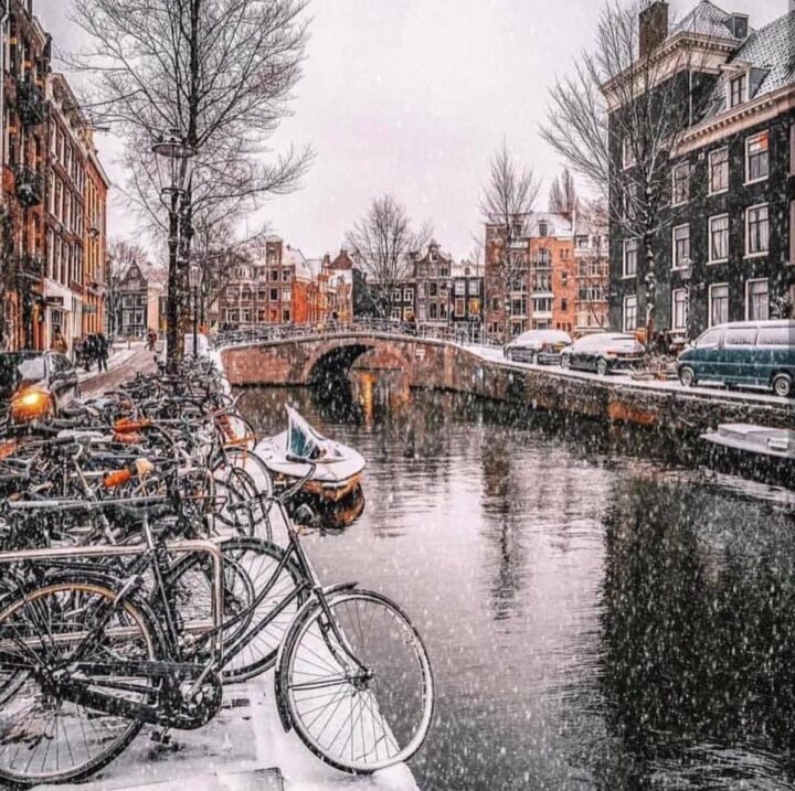 AMSTERDAM CHRISTMAS MARKET GETAWAY - Image 2