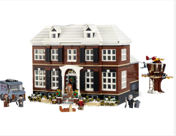 LEGO HOME ALONE HOUSE - Image 7